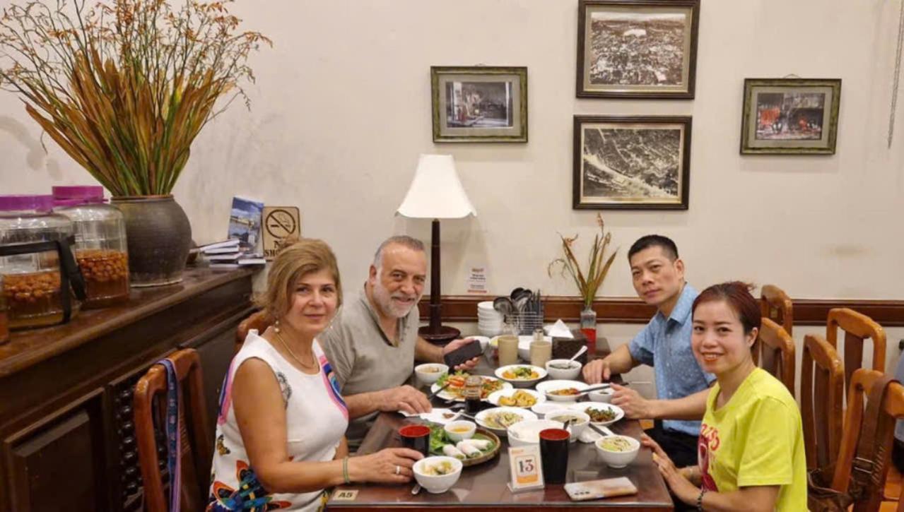 Hanoi Holiday Hotel Exteriör bild